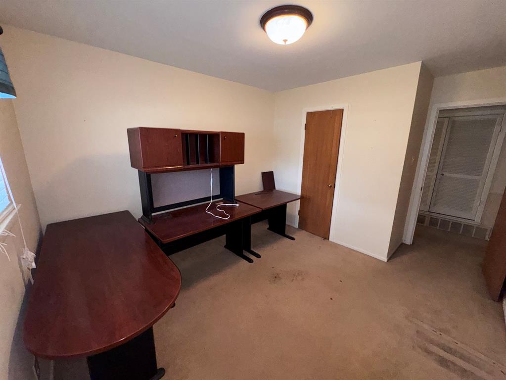 806 Sharpshire Street Property Photo 31