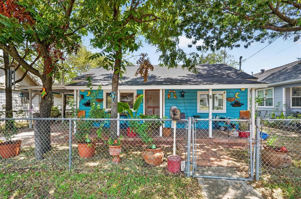 3332 Coronet Boulevard Property Photo 1