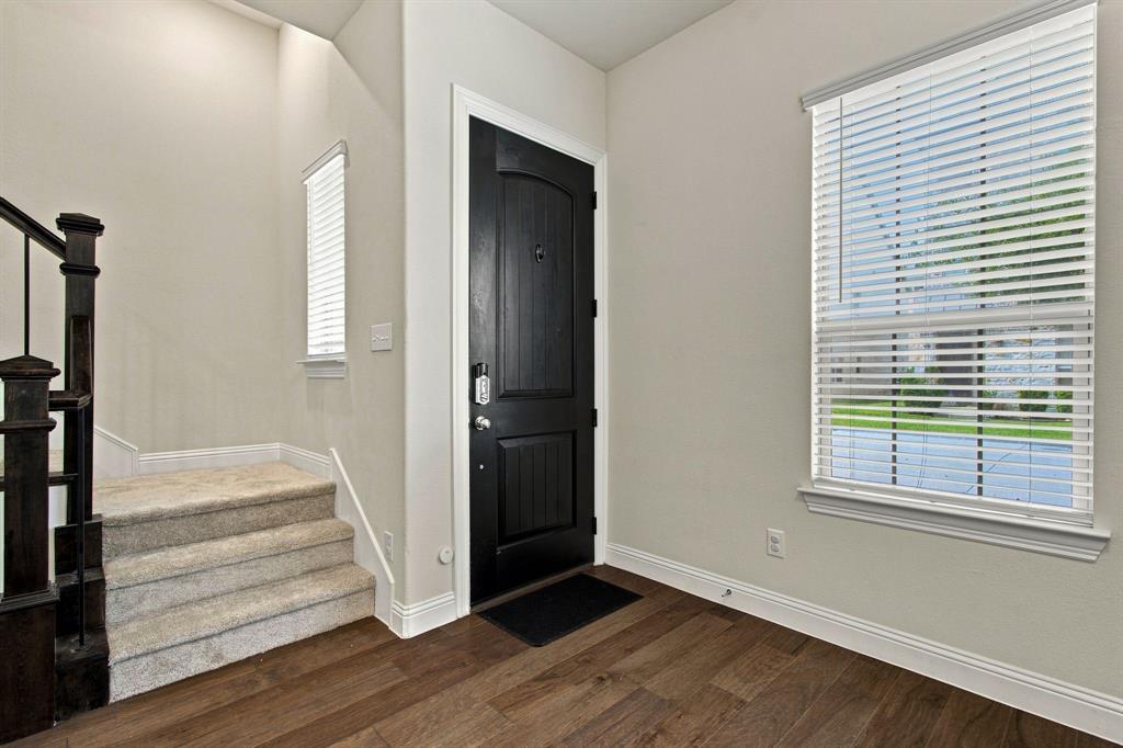 303 Ferndale Street Property Photo 4