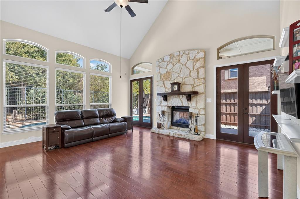 6832 Foghorn Lane Property Photo 8
