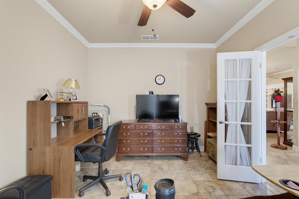3225 White Oaks Drive Property Photo 6