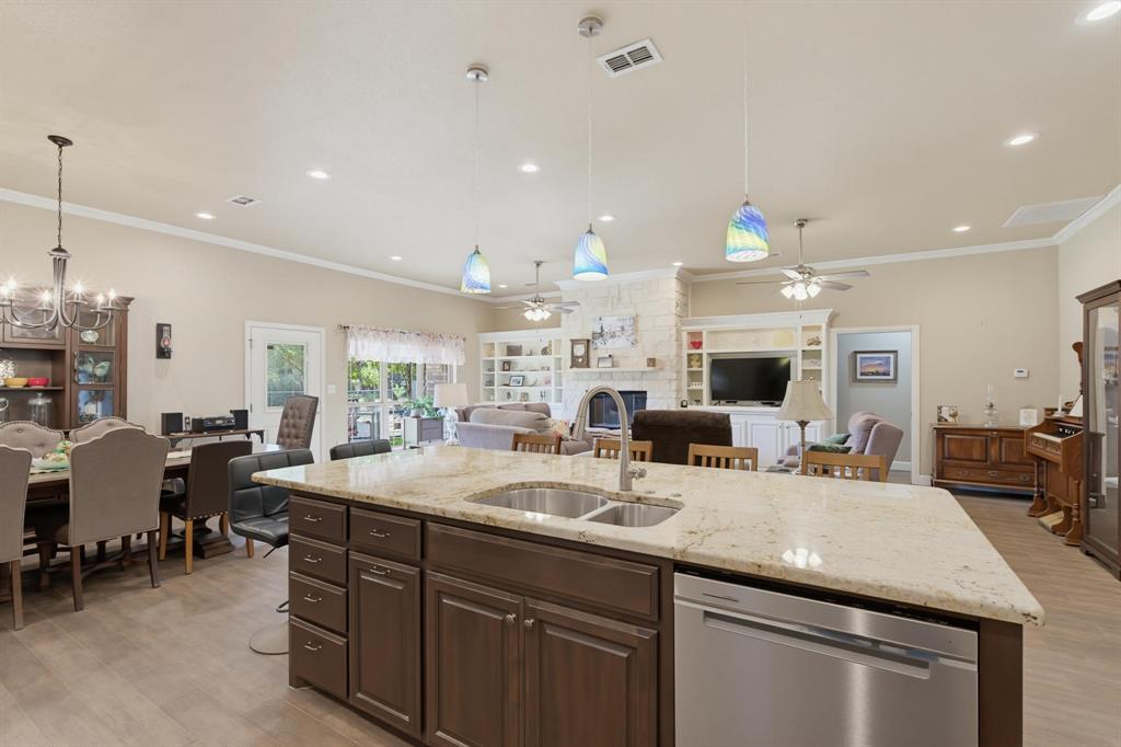 3225 White Oaks Drive Property Photo 11