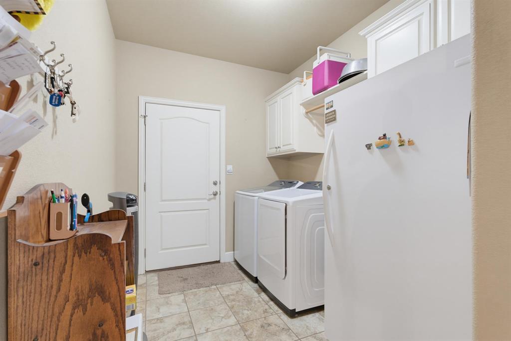 3225 White Oaks Drive Property Photo 13