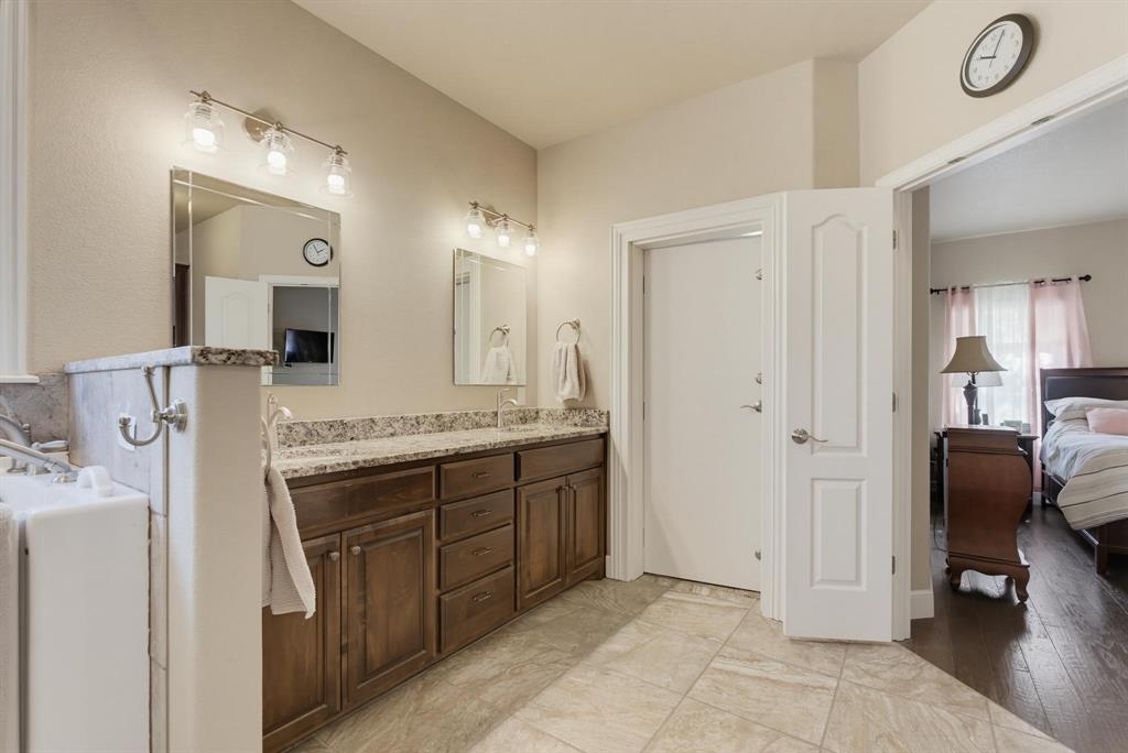 3225 White Oaks Drive Property Photo 18