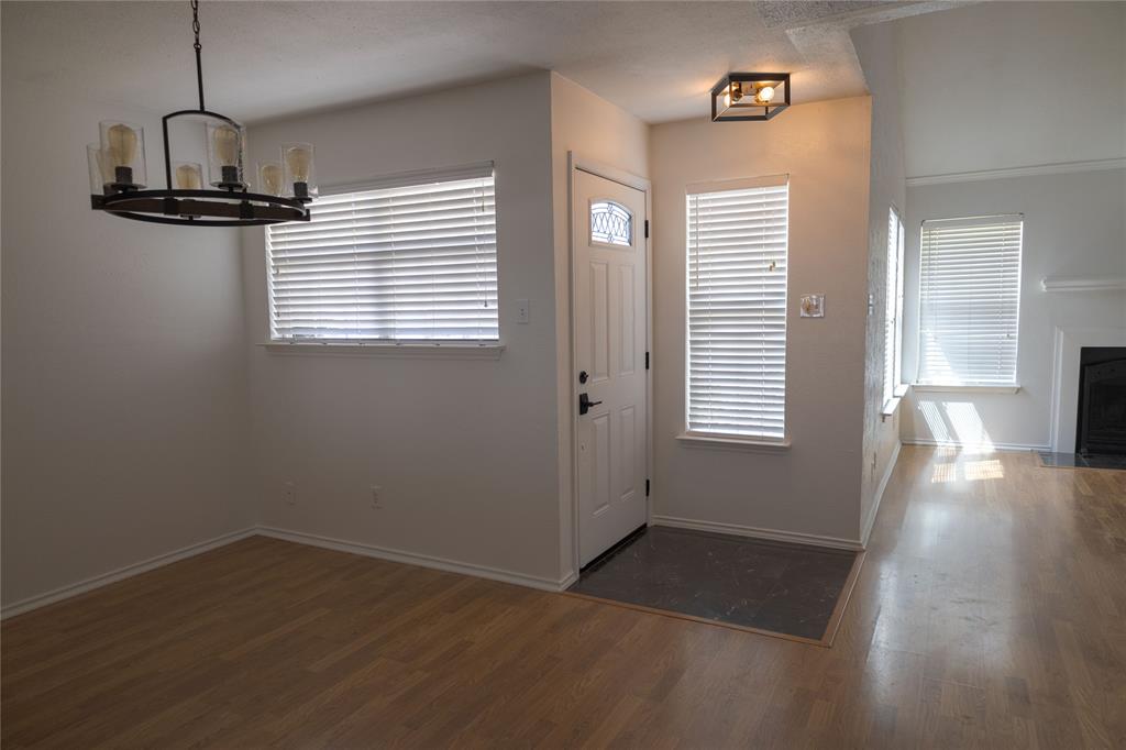 4676 Bracken Drive Property Photo 5