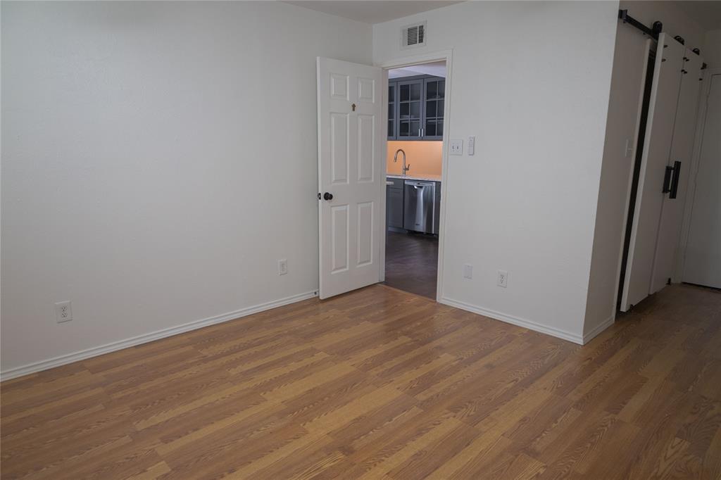 4676 Bracken Drive Property Photo 11