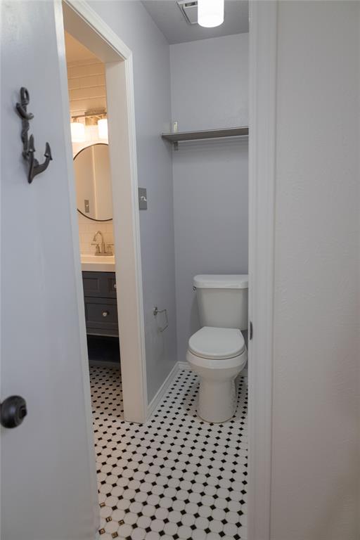 4676 Bracken Drive Property Photo 18