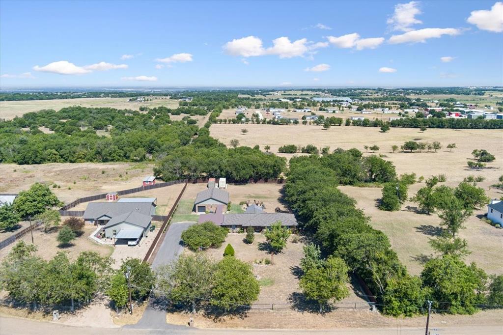 354 Bluebonnet Lane Property Photo 2