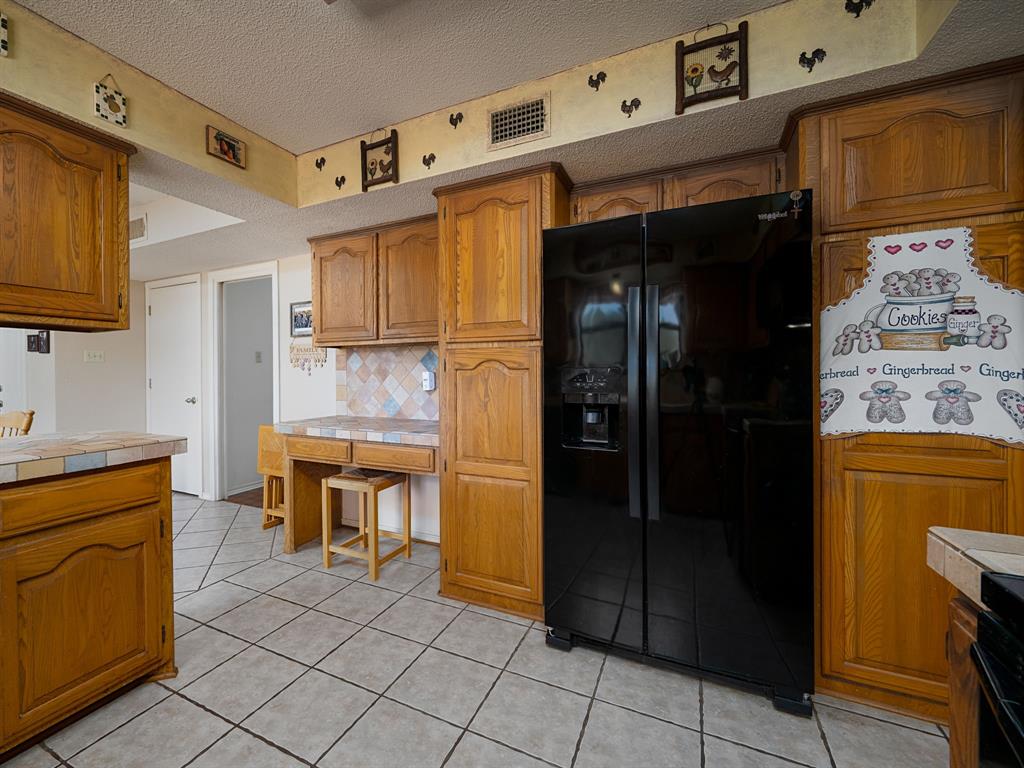 4475 County Road 3800 Property Photo 12