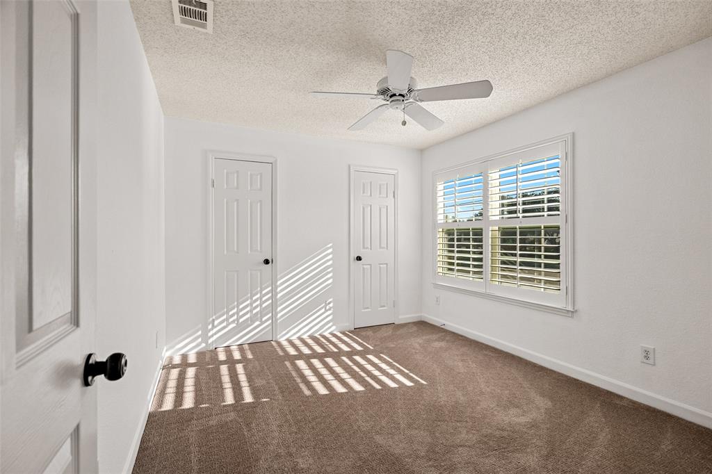 8120 Tavaros Drive Property Photo 21