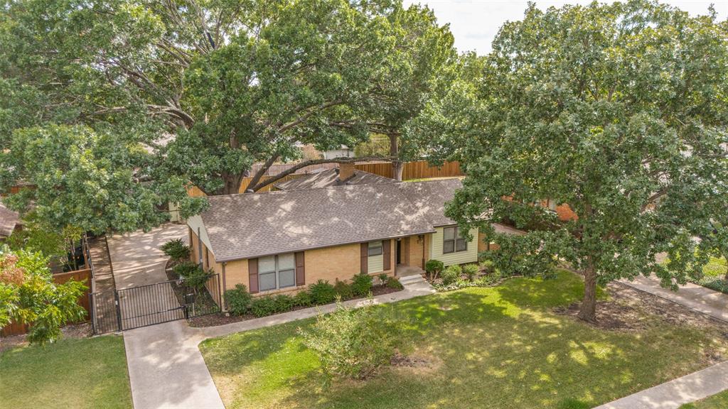 813 Brookhurst Drive Property Photo 1