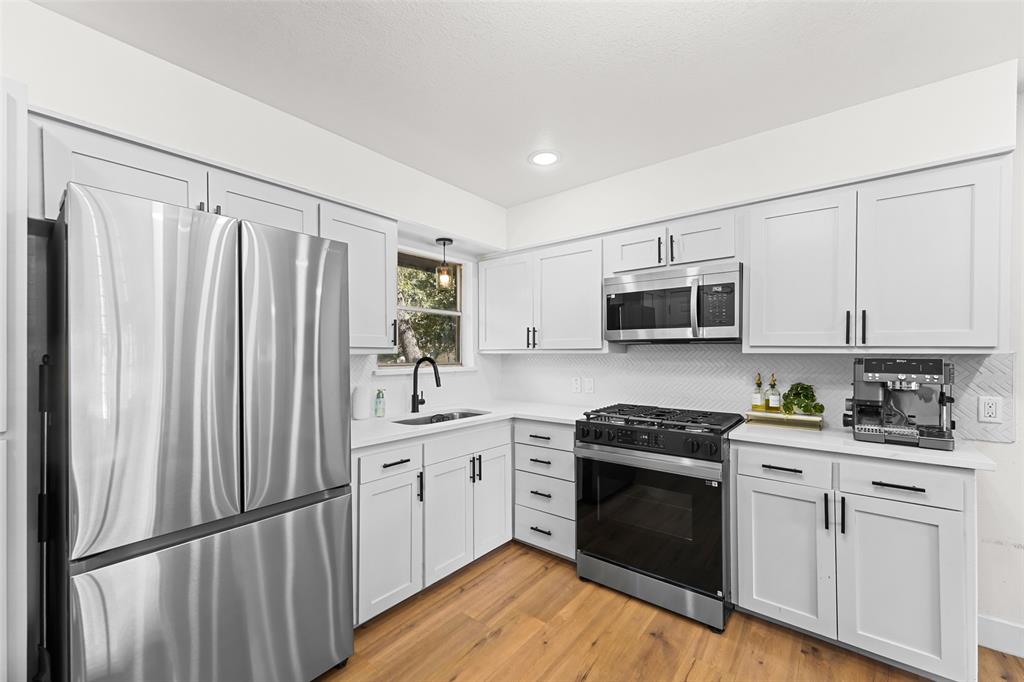 1905 Jacqueline Drive Property Photo 4