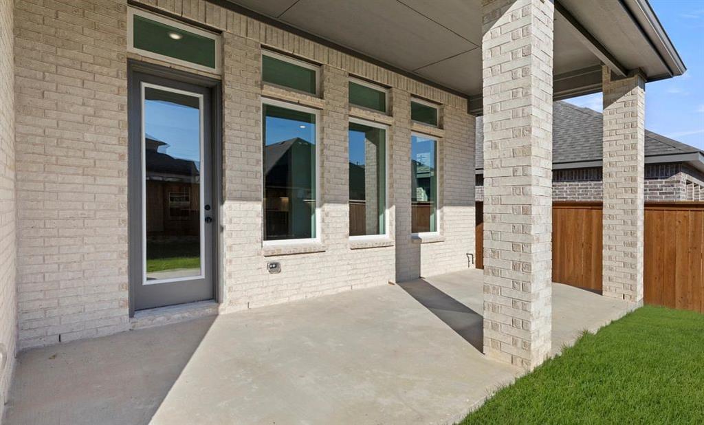 2233 Switchgrass Drive Property Photo 3