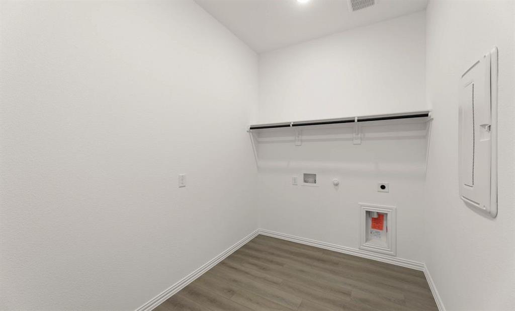 2233 Switchgrass Drive Property Photo 9