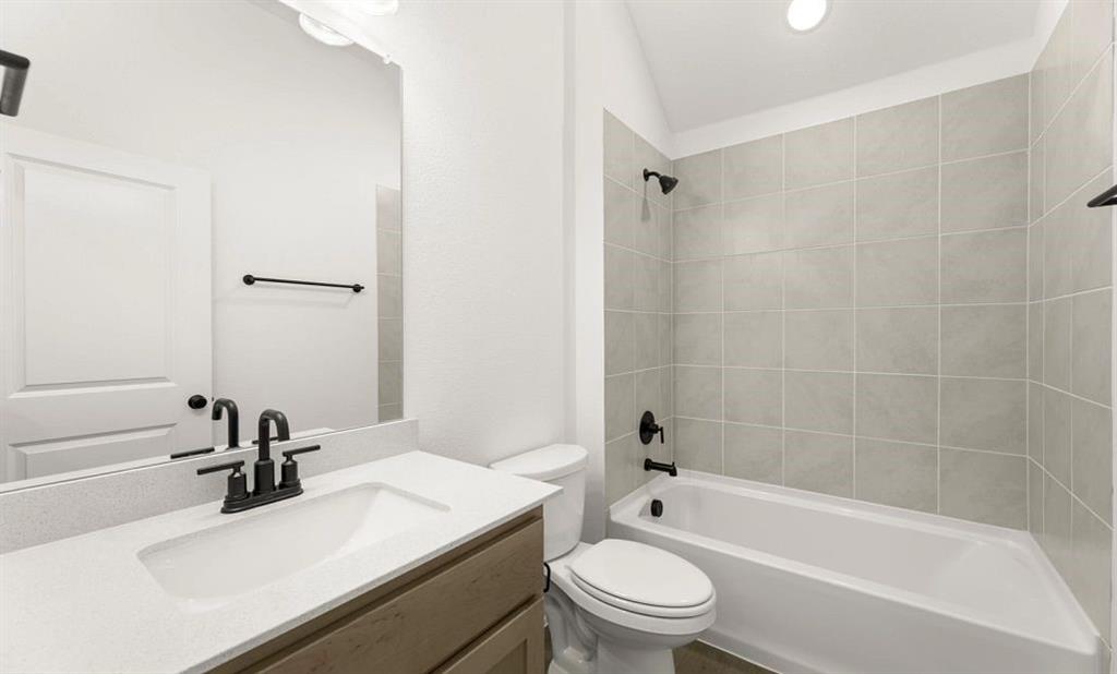 2233 Switchgrass Drive Property Photo 22