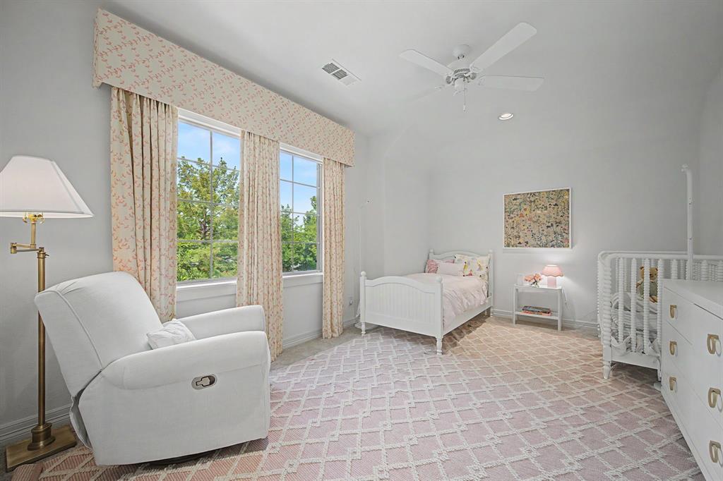 559 Coolair Drive Property Photo 28