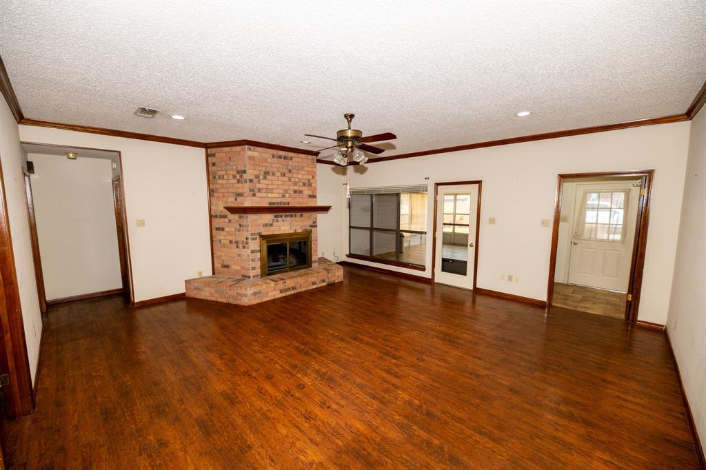 104 Cedar Springs Boulevard Property Photo 2