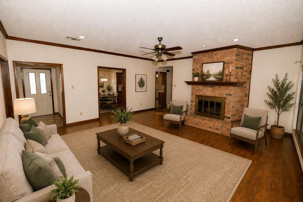 104 Cedar Springs Boulevard Property Photo 3