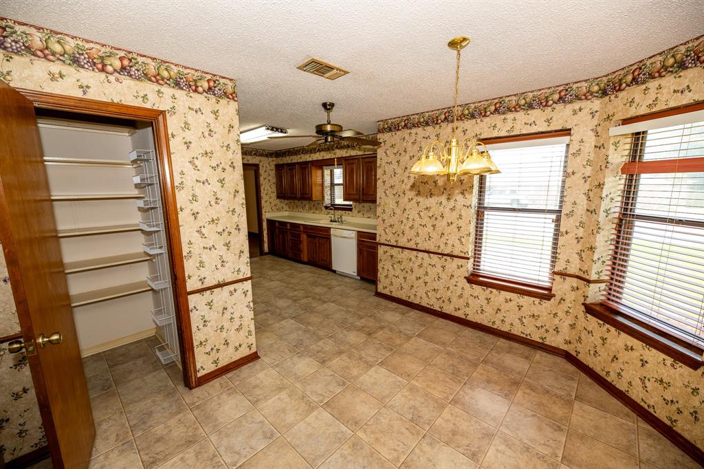 104 Cedar Springs Boulevard Property Photo 12