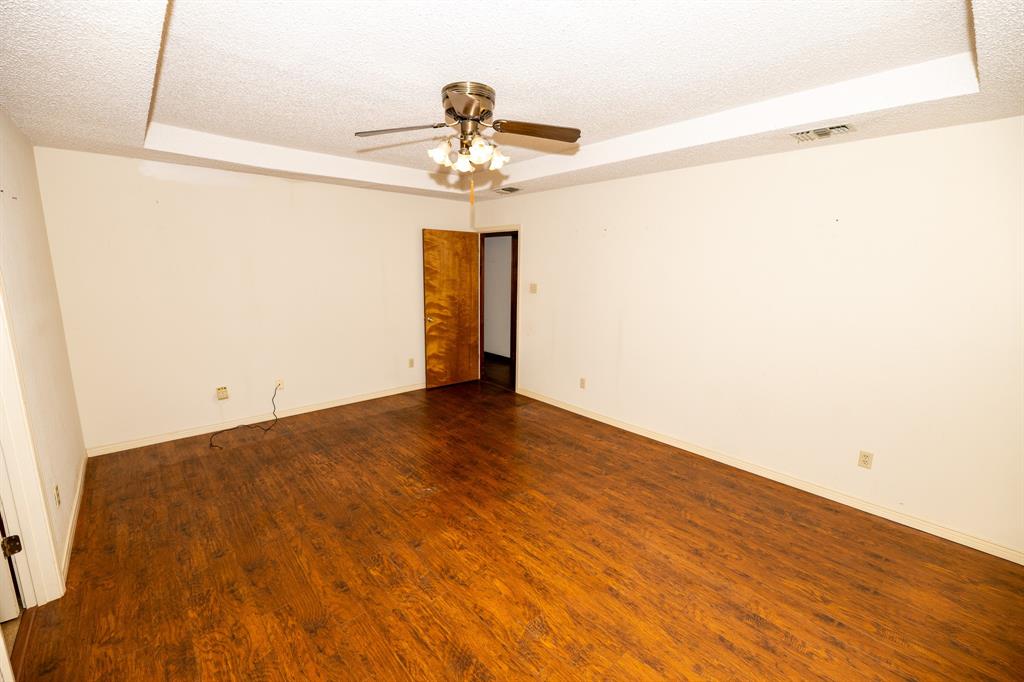 104 Cedar Springs Boulevard Property Photo 14