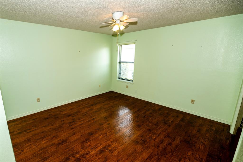 104 Cedar Springs Boulevard Property Photo 22