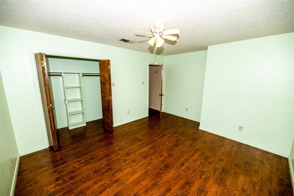 104 Cedar Springs Boulevard Property Photo 23