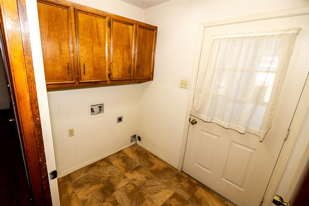 104 Cedar Springs Boulevard Property Photo 25