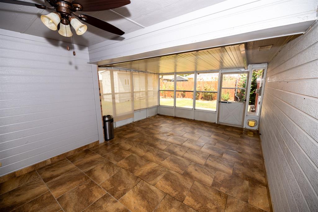 104 Cedar Springs Boulevard Property Photo 27