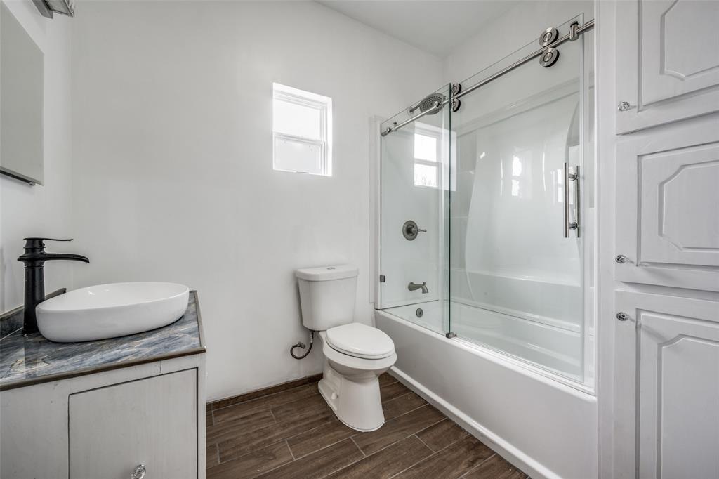 799 County Road 1596 Property Photo 11