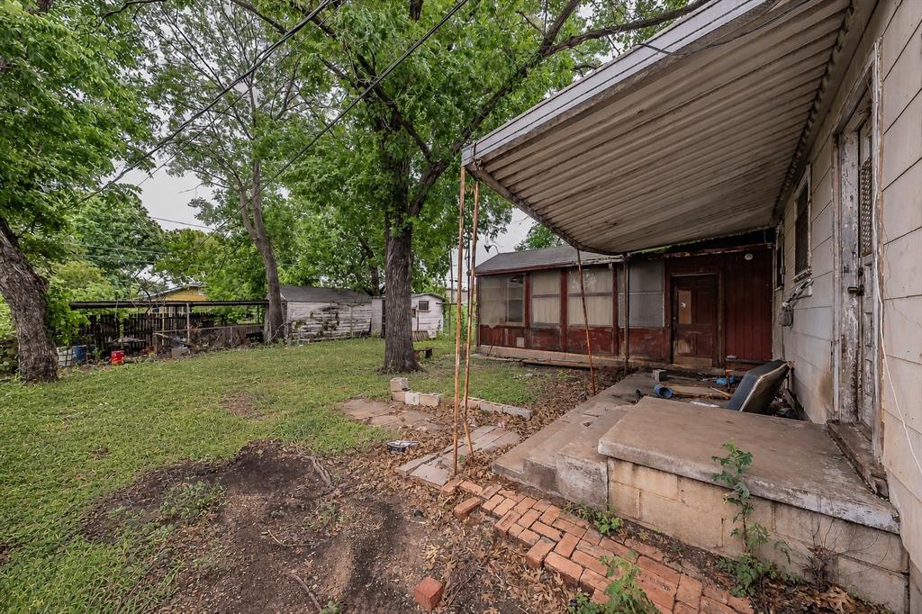 5801 Kilpatrick Avenue Property Photo 7