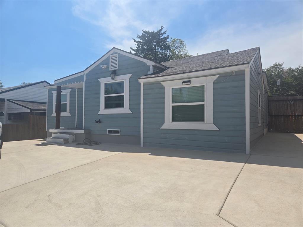 3211 Ramsey Avenue Property Photo 1