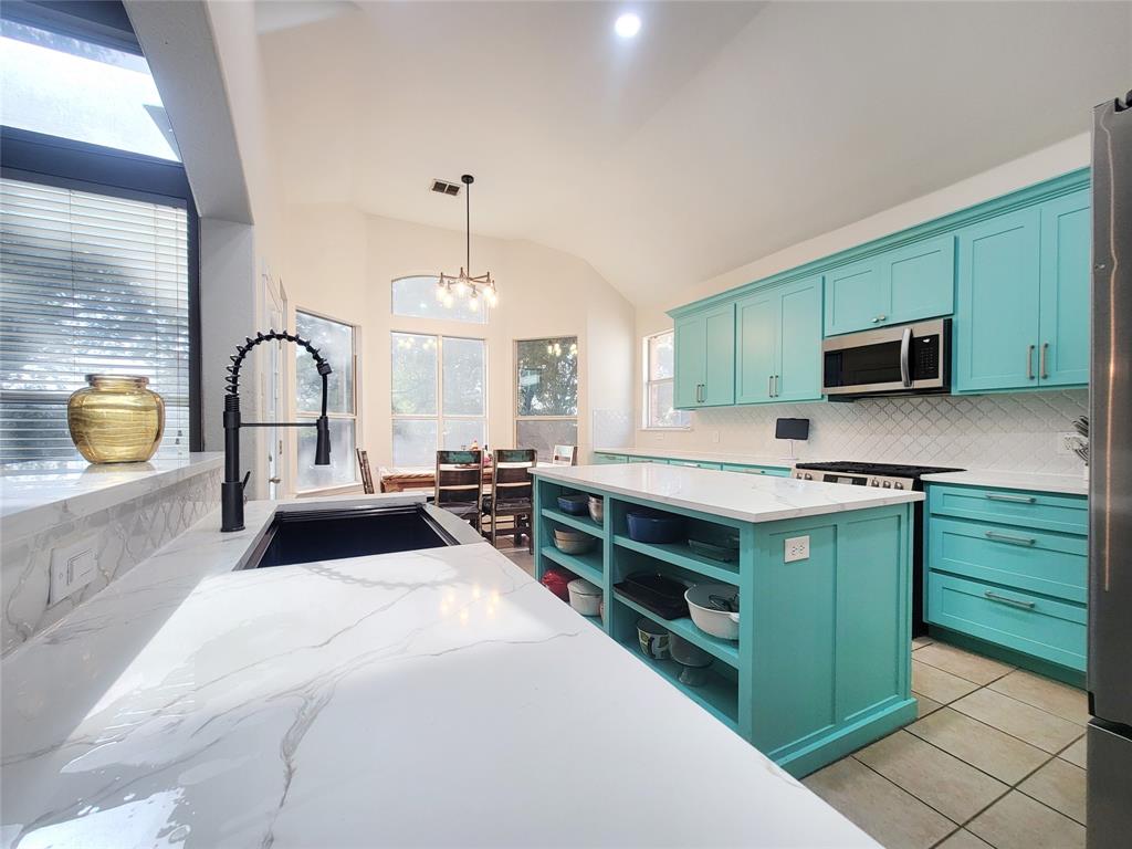 3808 Drexel Drive Property Photo 1