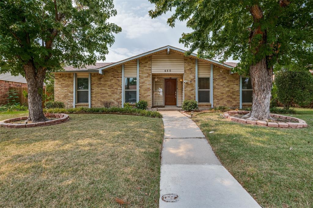 450 Woodhurst Drive Property Photo 1