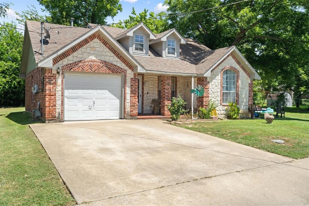 1724 Willow Hollow Drive