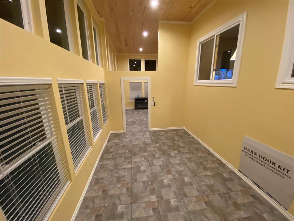 1776 County Road 2270 Property Photo 10