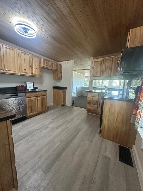 1776 County Road 2270 Property Photo 11