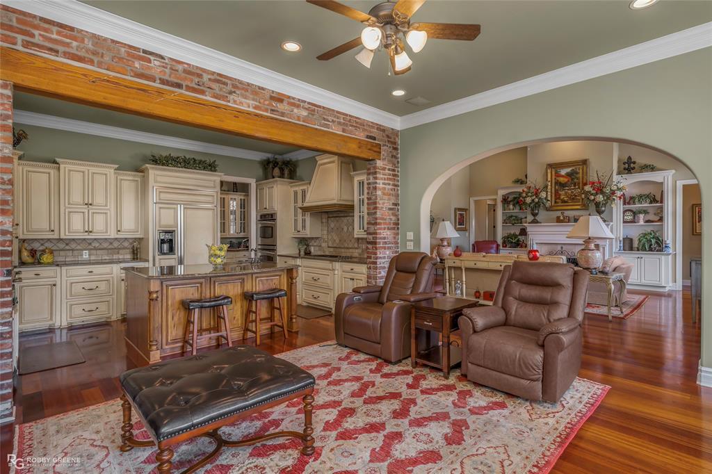 209 Evangeline Walk Property Photo 15