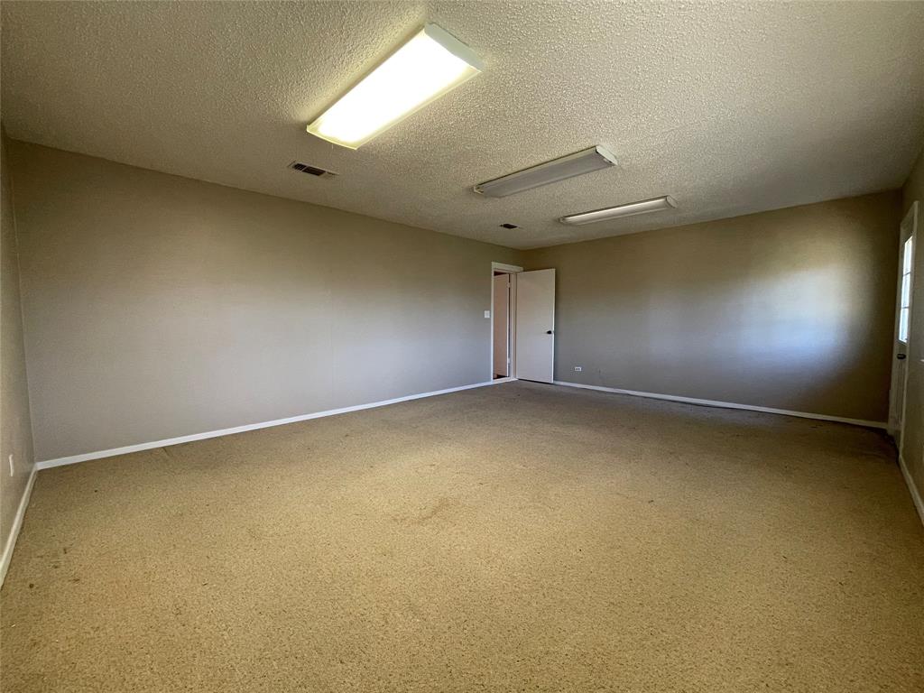 4508 Mill Pond Court Property Photo 12