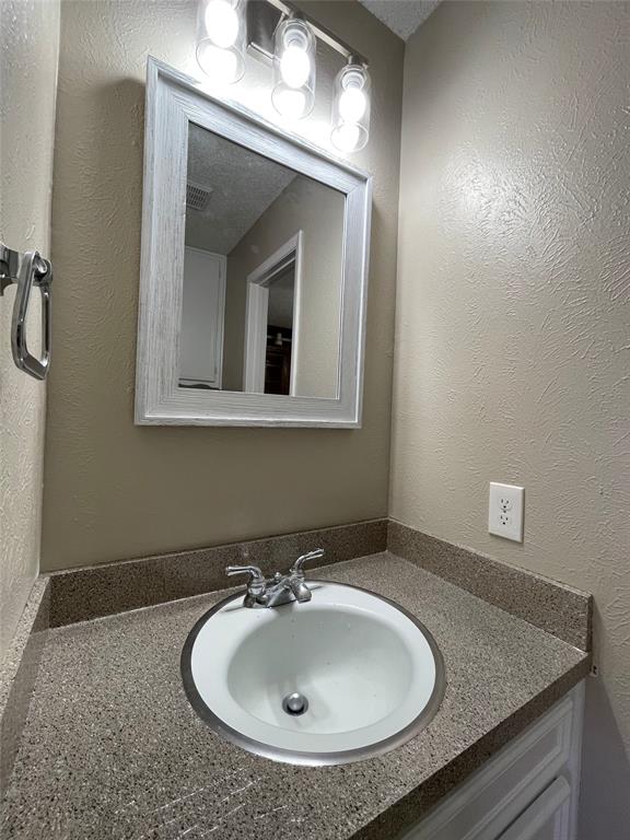 4508 Mill Pond Court Property Photo 19