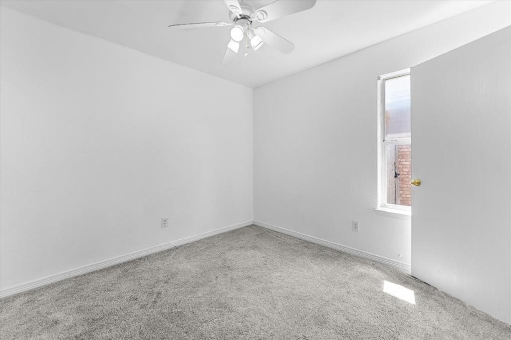 10505 Braewood Drive Property Photo 4
