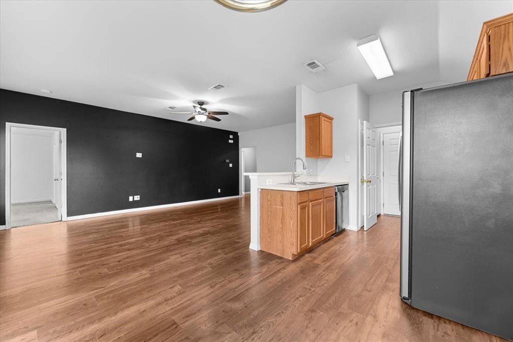 10505 Braewood Drive Property Photo 8