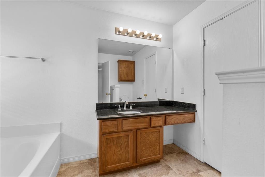10505 Braewood Drive Property Photo 15