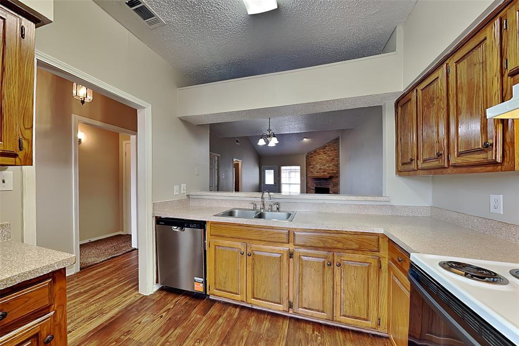 6324 Alissa Drive Property Photo 9