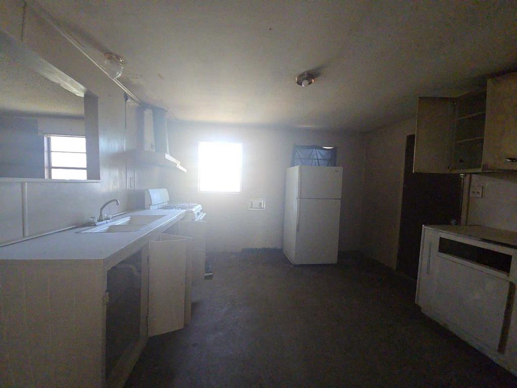 307 E Weaver Avenue Property Photo 14