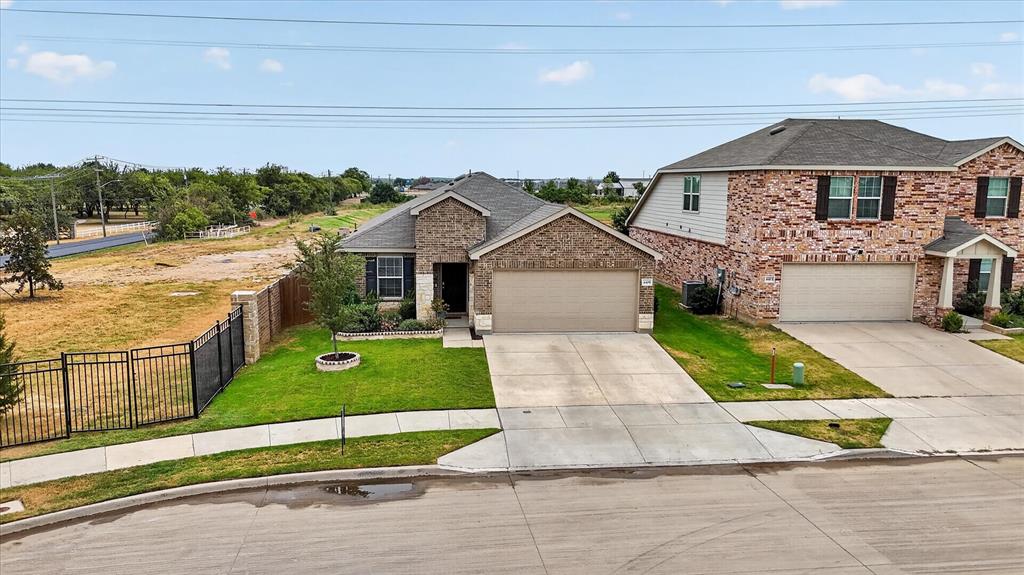 4409 Greenham Lane Property Photo 3