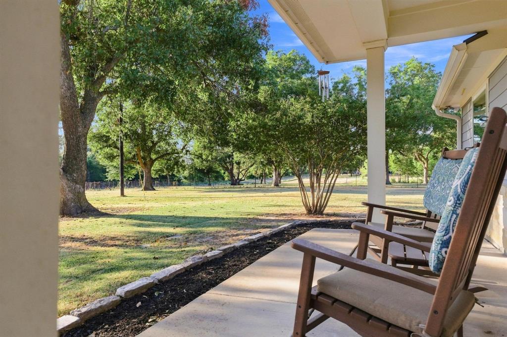 10381 Fm 512 Property Photo 4