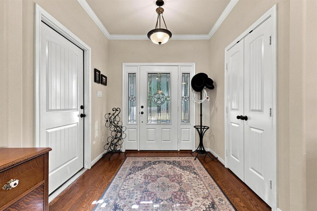 10381 Fm 512 Property Photo 11