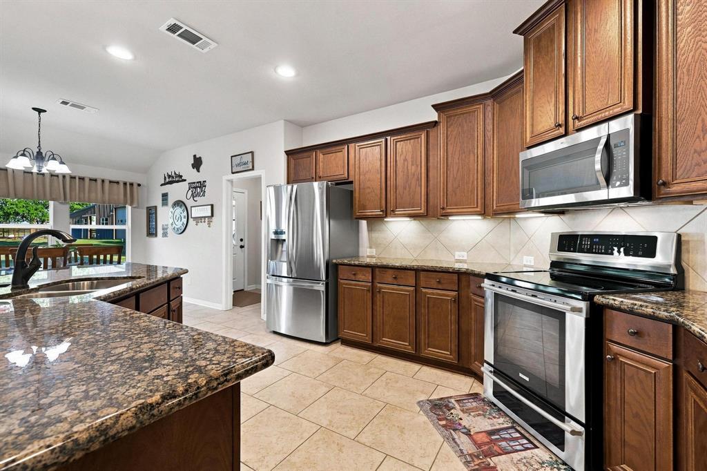 10381 Fm 512 Property Photo 13