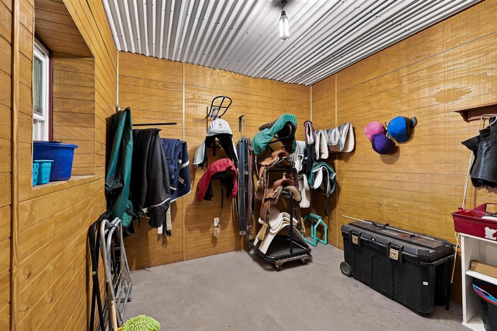 10381 Fm 512 Property Photo 26