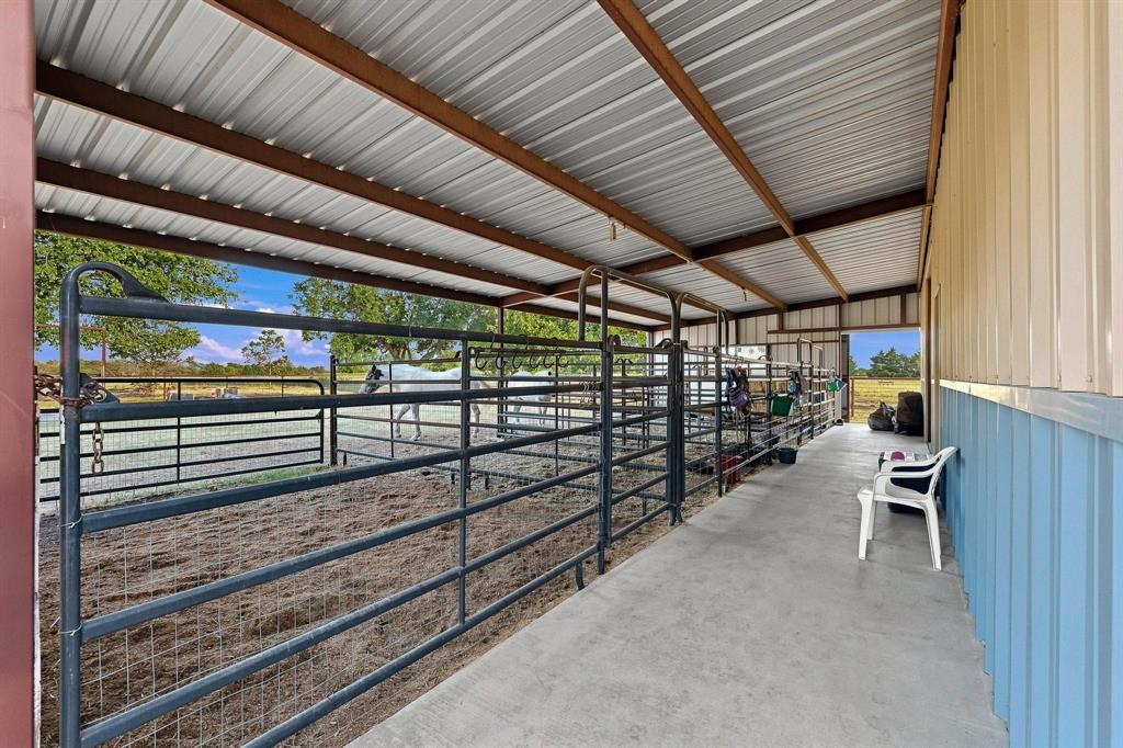10381 Fm 512 Property Photo 28